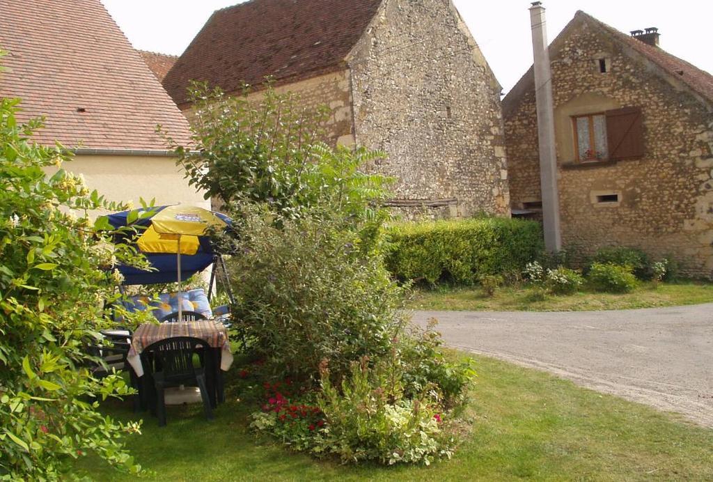 Gite De La Galaisiere Preaux  ภายนอก รูปภาพ