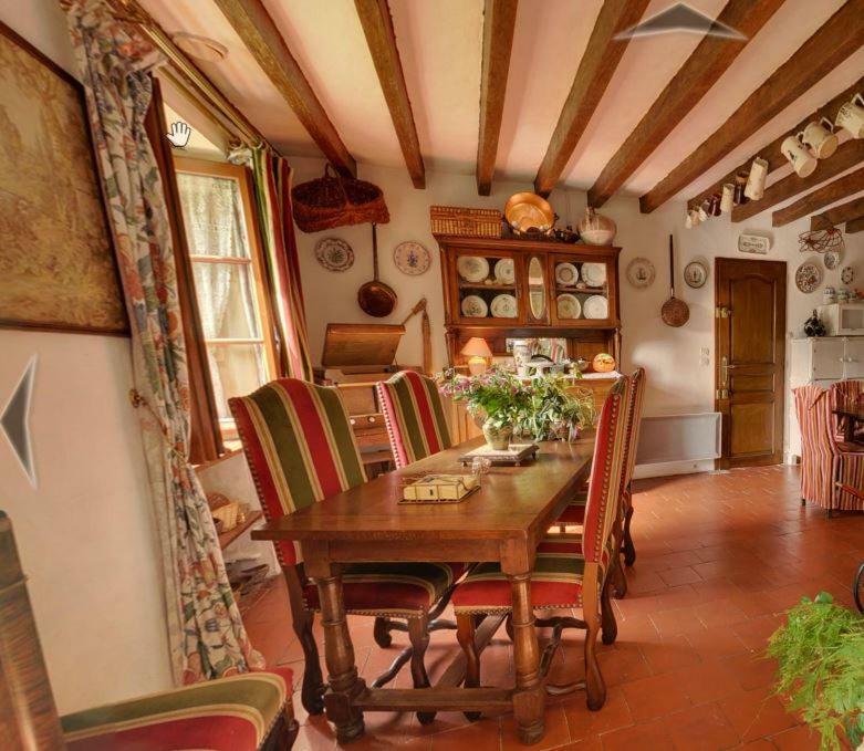 Gite De La Galaisiere Preaux  ภายนอก รูปภาพ